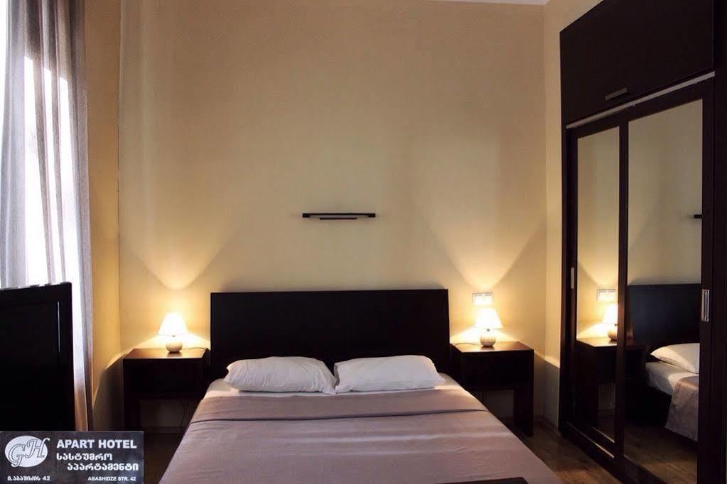 Apart Hotel Gh Tbilisi Exteriör bild